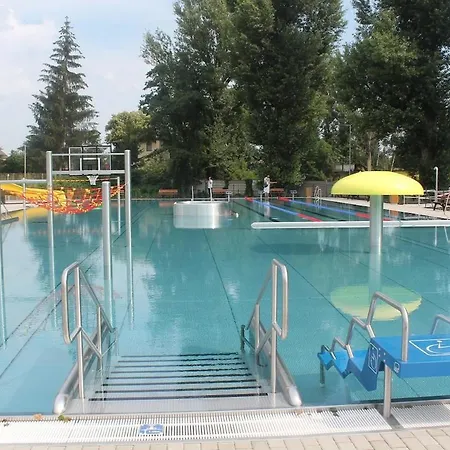 Apartmán Pretty Private U Labe, Self-service Check-in 24 L 7 Neratovice